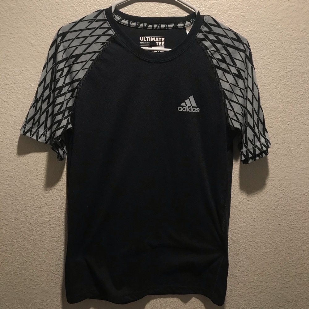 Adidas t-shirt